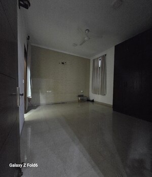 Room in 2 BHK Builder Floor at Chattarpur – for Rent