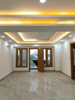 6 BHK + Pooja Room 4000 Sq.Ft. Builder Floor in House For Rent 