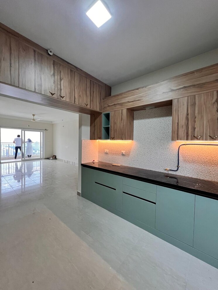 Kitchen, mantri-serenity 3 Bedroom 1710 Sq.Ft. Apartment In Kanakapura Road Bangalore 9381434