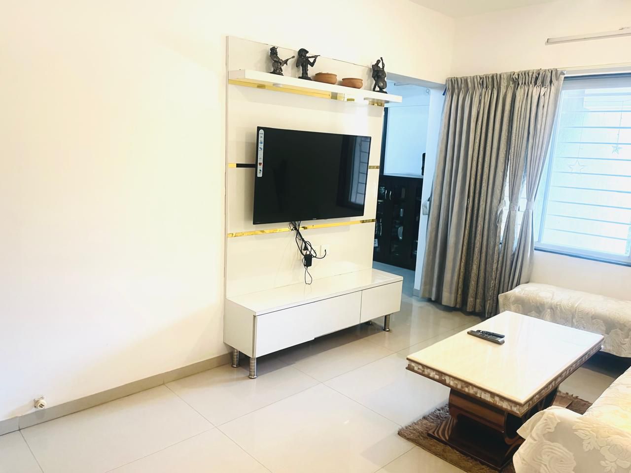 2 BHK Apartment For Rent in Venktesh Graffiti Elite, 