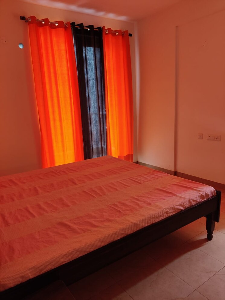 Bedroom, sushma-joynest-zrk 3 Bedroom 1350 Sq.Ft. Apartment In Ghazipur Zirakpur 9381490