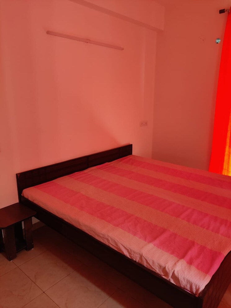 Bedroom, sushma-joynest-zrk 3 Bedroom 1350 Sq.Ft. Apartment In Ghazipur Zirakpur 9381490