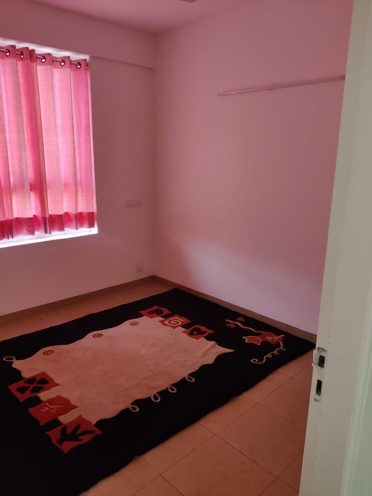 Bedroom, sushma-joynest-zrk 3 Bedroom 1350 Sq.Ft. Apartment In Ghazipur Zirakpur 9381490