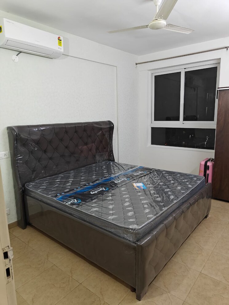 Bedroom, sushma-joynest-zrk 2 Bedroom 1100 Sq.Ft. Apartment In Ghazipur Zirakpur 9381504