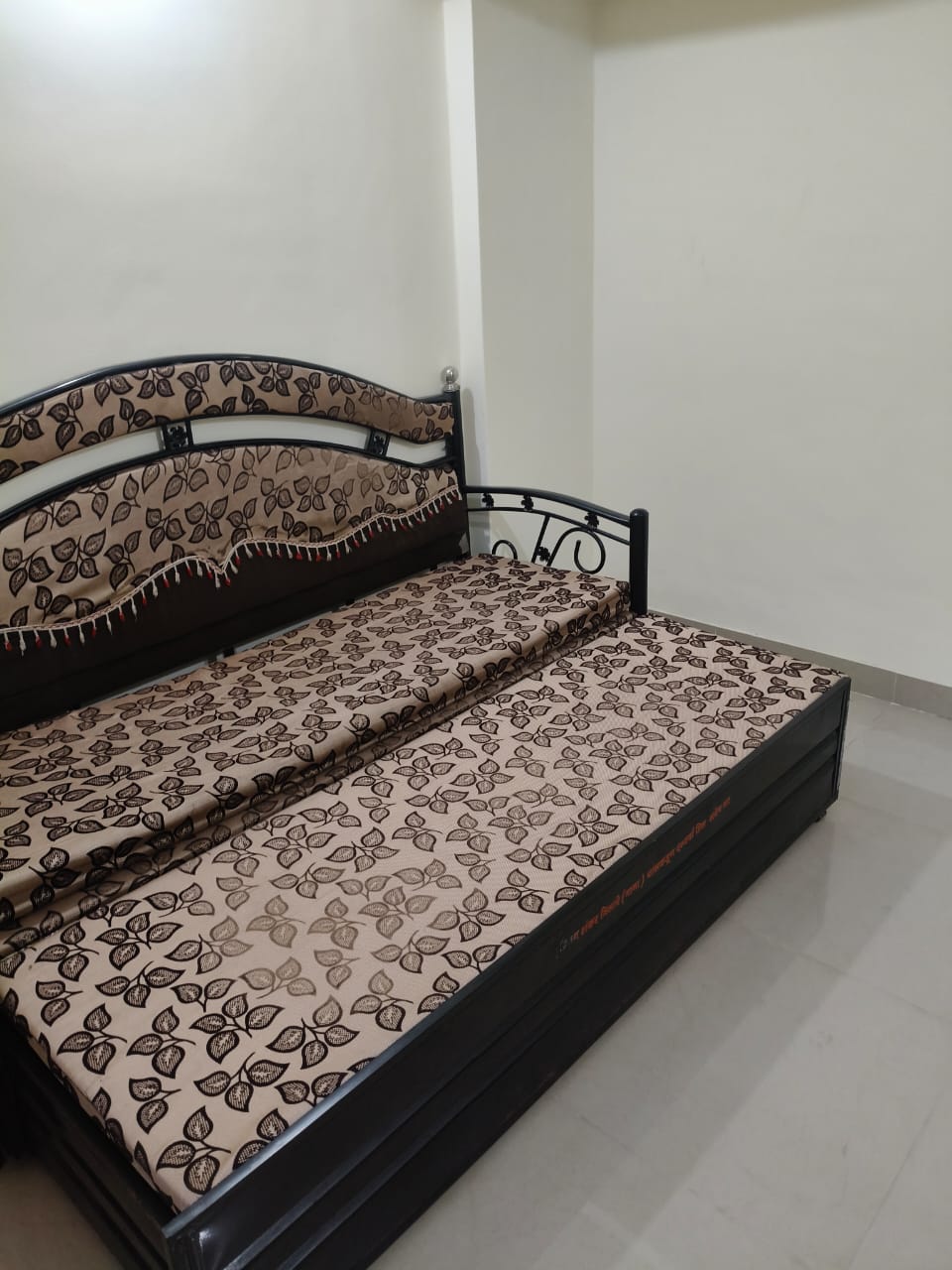 1 BHK Apartment For Rent in Lodha Golden Dream