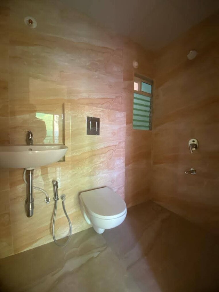 Bathroom, siddhi-highland-springs 1 Bedroom 550 Sq.Ft. Apartment In Dhokali Thane 9381557