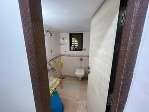 Bathroom in 3 BHK Apartment at Dhiraj Tower, Chembur – for Rent