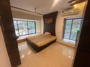 Living Room in 3 BHK Apartment at Dhiraj Tower, Chembur – for Rent