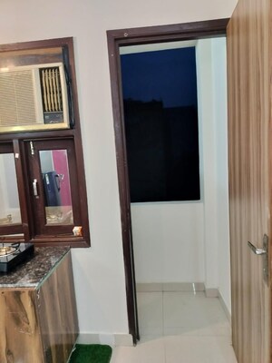 Room in 1.5 BHK Builder Floor at Saket – for Rent