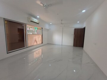 Room in 2 BHK Apartment at Diamond Garden, Chembur – for Sale