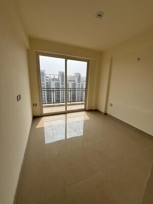 Room in 3 BHK Apartment at ROF Aalayas Phase 2, Sector 102 – for Sale