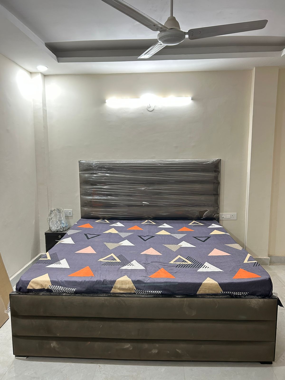 1 Rk+ Extra Room Builder Floor For Rent in Sushant Vyapaar Kendra