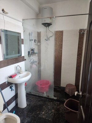 Bathroom in 3 BHK Apartment at Onyxe Paraiso, Patiala Road – for Rent