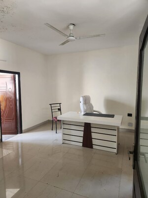 Bedroom in 3 BHK Apartment at Onyxe Paraiso, Patiala Road – for Rent