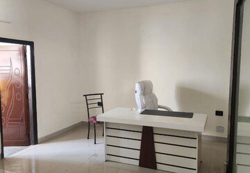 Bedroom in 3 BHK Apartment at Onyxe Paraiso, Patiala Road – for Rent