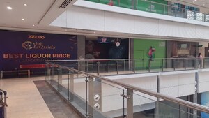  Shop – Exterior View View at Unitech Gardens Galleria, Sector 38a - for Rent