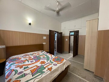 Bedroom in 1 BHK Builder Floor at Chakdalanwala – for Rent