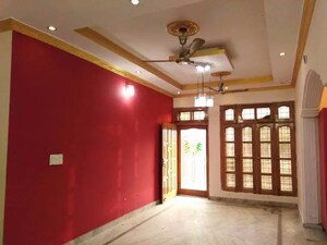 Room in 4 BHK Independent House at Gujrara Mansingh – for Sale