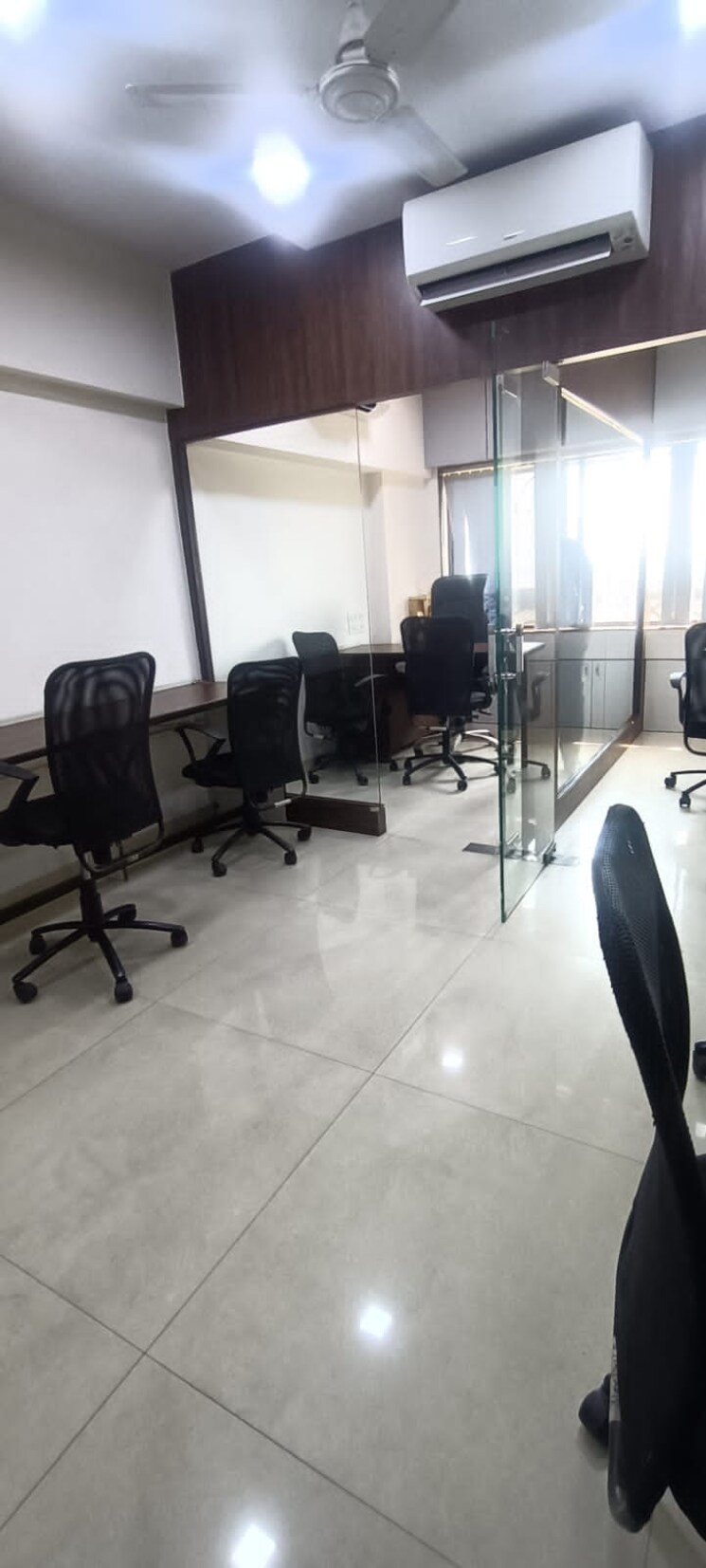 Team Area, haware-infotech-park Commercial Office Space 850 Sq.Ft. In Vashi Sector 30a Navi Mumbai 9381814
