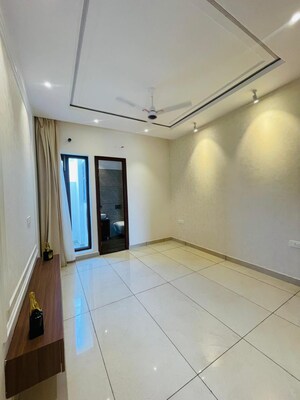 Room in 3 BHK Villa at Sector 124 – for Sale