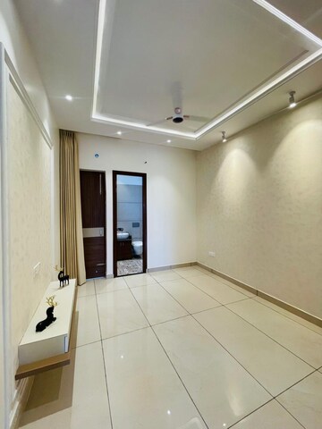 Room in 3 BHK Villa at Sector 124 – for Sale