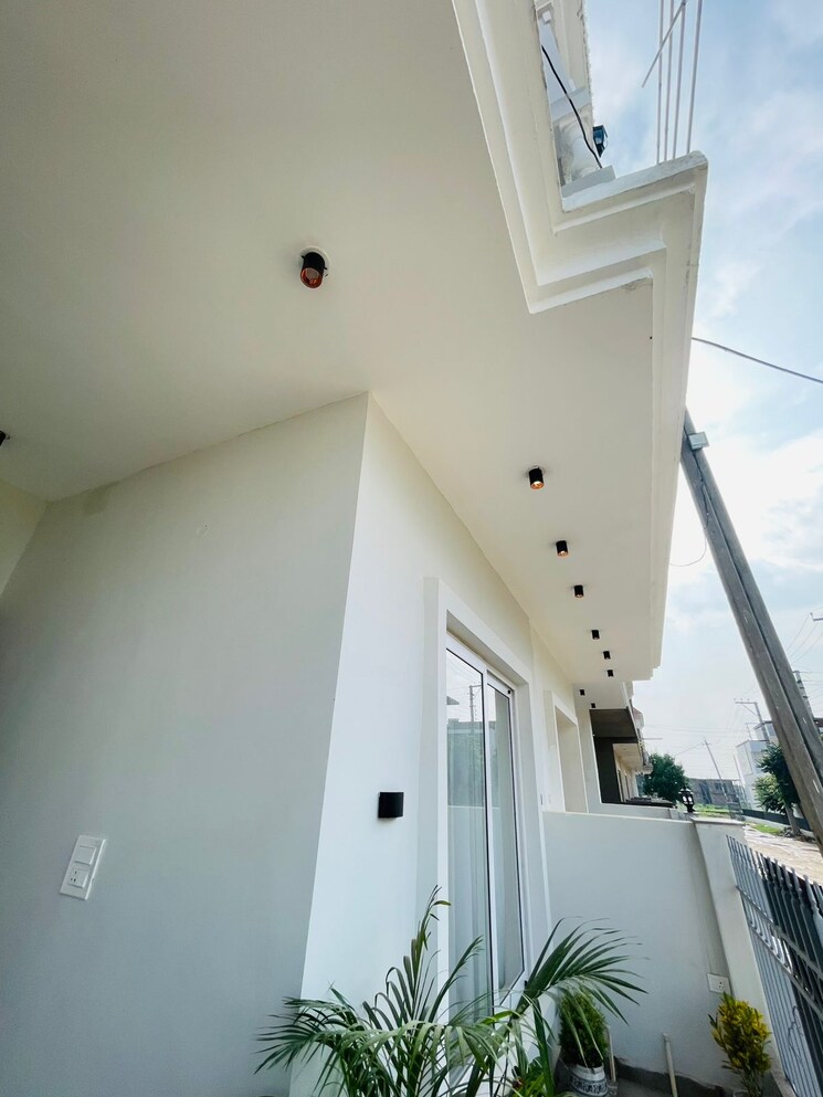 undefined, sector 124 3 Bedroom 116 Sq.Yd. Villa In Sector 124 Mohali 9381900