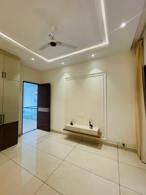 Room in 3 BHK Villa at Sector 124 – for Sale