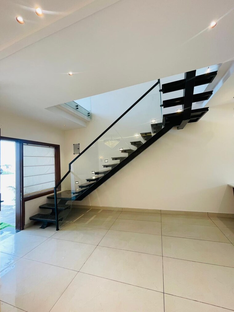 undefined, sector 124 3 Bedroom 116 Sq.Yd. Villa In Sector 124 Mohali 9381900