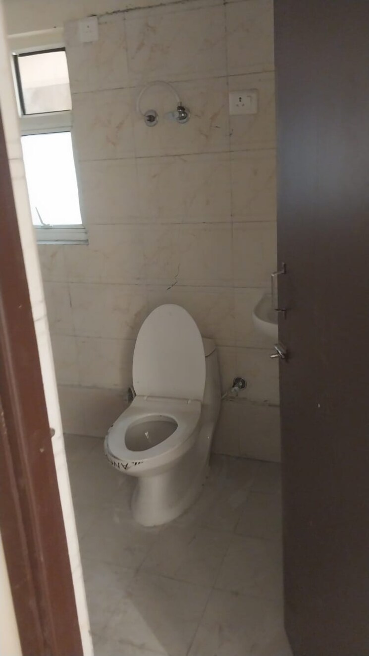 Bathroom, eureka-diya-green-city 2 Bedroom 972 Sq.Ft. Apartment In Raj Nagar Extension Ghaziabad 9381844