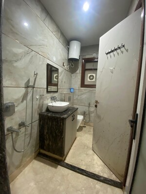 Bathroom in 3 BHK Builder Floor at Sector 17 Dwarka – for Rent