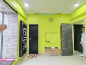 Furnished Amenities in 2 BHK Apartment at Safal Shree Saraswati Phase 4, Chembur – for Rent