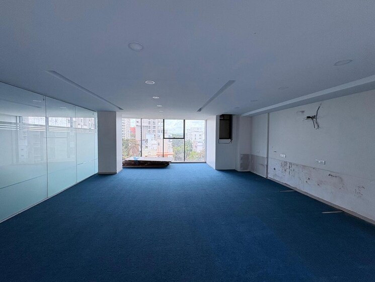 Room, balewadi Commercial Office Space 3300 Sq.Ft. In Balewadi Pune 9381890