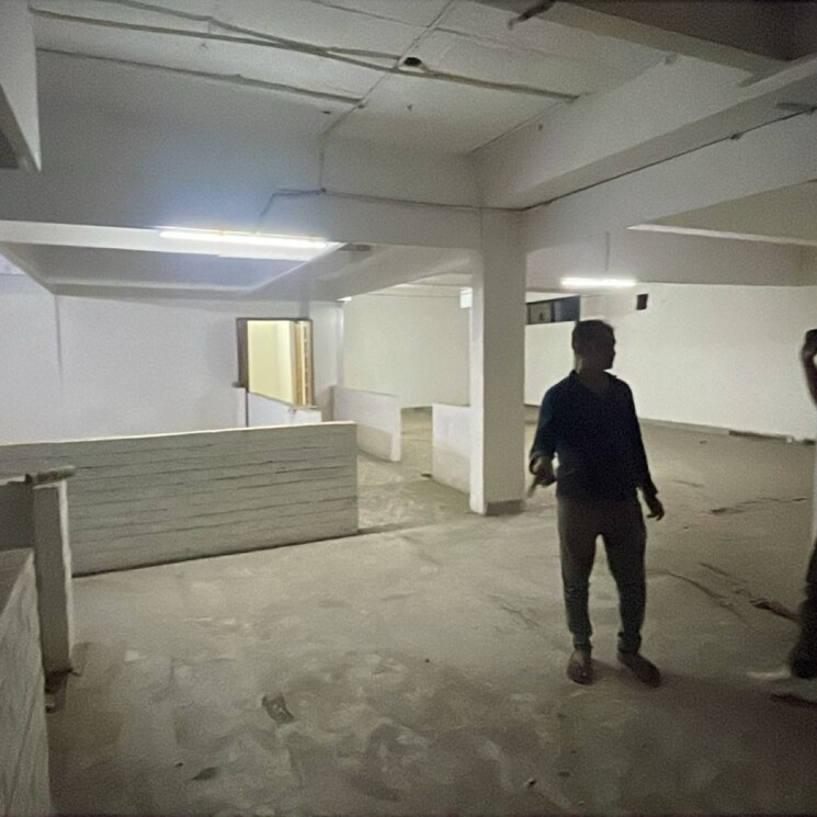  Parking, okhla industrial area Commercial Office Space 4000 Sq.Ft. In Okhla Industrial Area Delhi 9381966