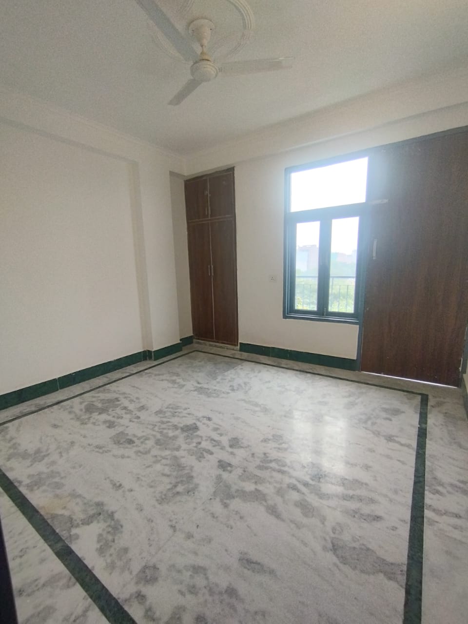 1 BHK Builder Floor For Rent in Chattarpur