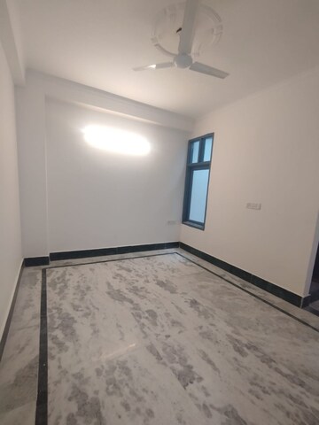 Room in 1 BHK Builder Floor at Chattarpur – for Rent