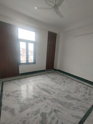 1 BHK Builder Floor For Rent in Chattarpur