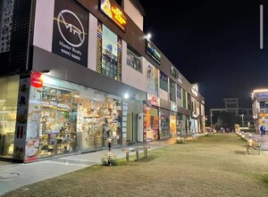  Shop For Rent in Sector 63