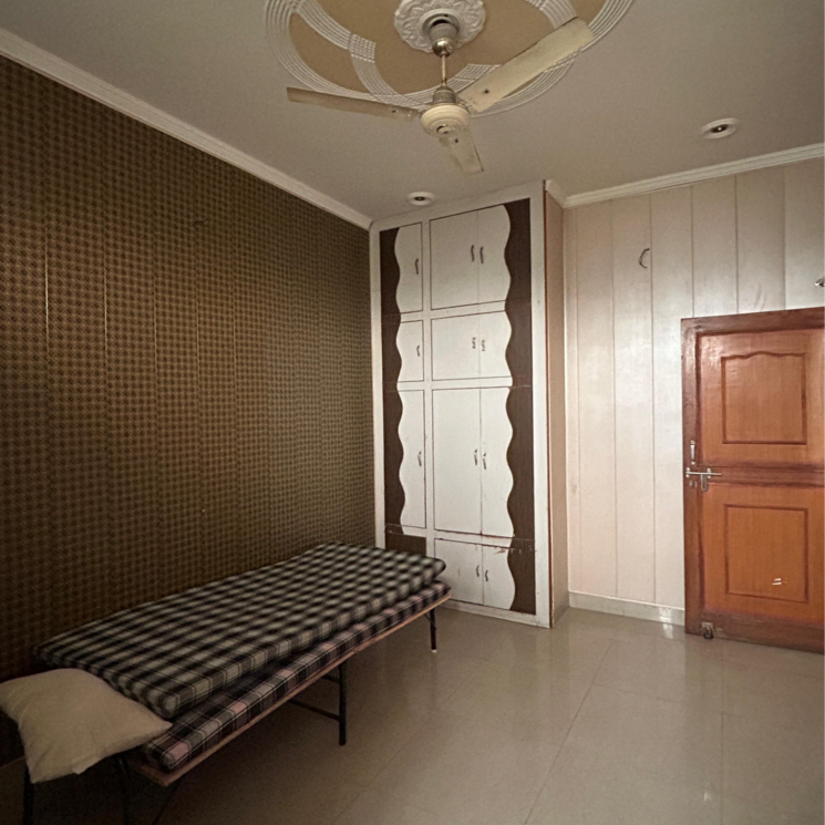 Room, sector 6 2 Bedroom 250 Sq.Ft. Penthouse In Sector 6 Bahadurgarh 9381984