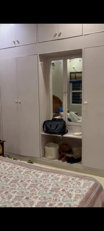 Bathroom in 3.5 BHK Villa at Damodar Complex, Sector 37 – for Rent