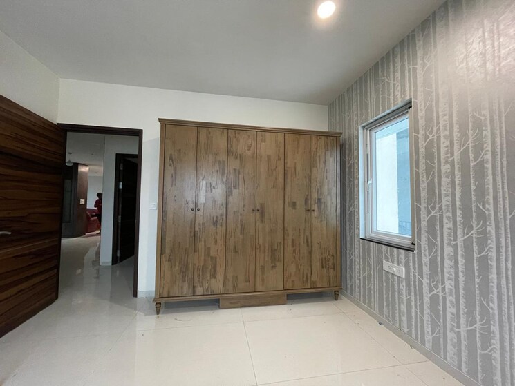 Room, jayabheri-the-summit 3 Bedroom 2125 Sq.Ft. Apartment In Narsingi Hyderabad 9381992