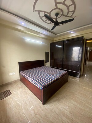 Bedroom in 4 BHK Builder Floor at Sector 38 – for Rent