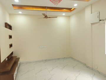 Room in 4 BHK Villa at SNR Golden Crest, Gachibowli – for Rent