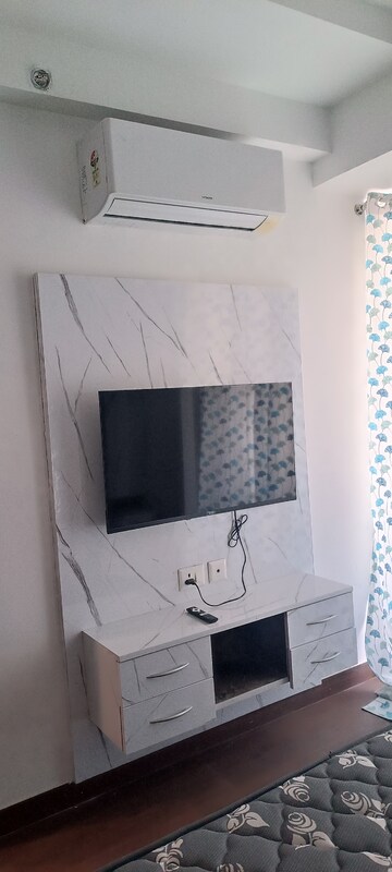 Furnished Amenities in Studio Apartment at Viridian Plaza 106 Phase 2, Sector 106 – for Rent