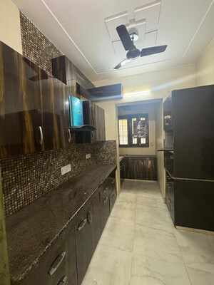 Kitchen in 2 BHK Builder Floor at Sector 38 – for Rent