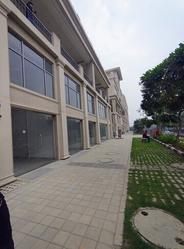  Shop – Exterior View View at Brahma Miracle Mile, Sector 60 - for Rent