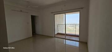 Room in 2 BHK Apartment at Godrej Boulevard, Manjari – for Sale