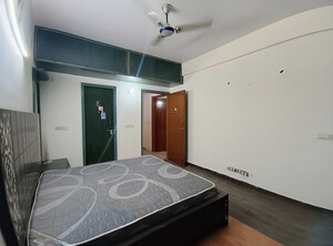 Bedroom in 3 BHK Builder Floor at Sector 38 – for Rent
