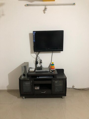 Furnished Amenities in 2 BHK Apartment at Rajveer Palace II, Pimple Saudagar – for Rent