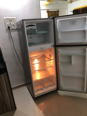 Furnished Amenities in 2 BHK Apartment at Rajveer Palace II, Pimple Saudagar – for Rent