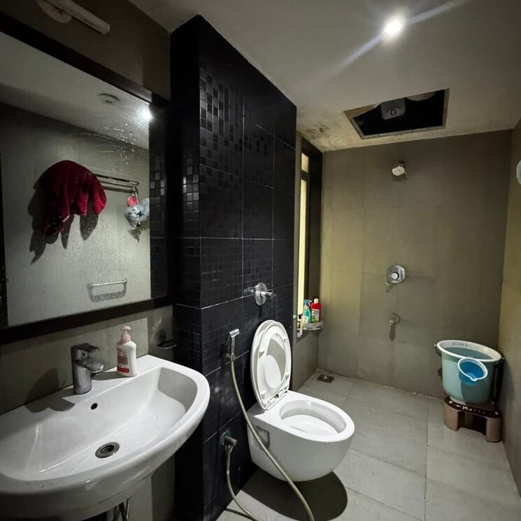 Bathroom, raunak-delight 1 Bedroom 356 Sq.Ft. Apartment In Anand Nagar Thane 9382047